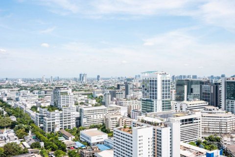 Ático de 3 dormitorios en Bangkok, Tailandia № 180576 - foto 14