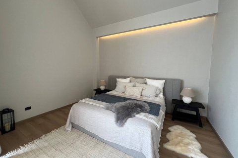 Casa de 4 dormitorios en Bangkok, Tailandia № 180582 - foto 11