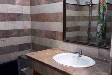 Condominio de 1 dormitorio en Bangkok, Tailandia № 208736 - foto 5