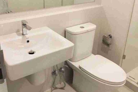 Condominio de 1 dormitorio en Bangkok, Tailandia № 208739 - foto 7