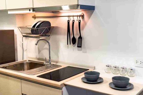 Condominio de 1 dormitorio en Bangkok, Tailandia № 208738 - foto 5