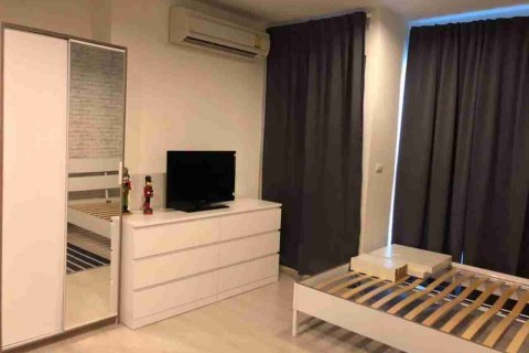 Condominio de 1 dormitorio en Bangkok, Tailandia № 208735 - foto 6