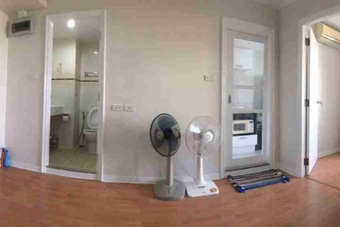 Condominio de 1 dormitorio en Bangkok, Tailandia № 208733 - foto 6
