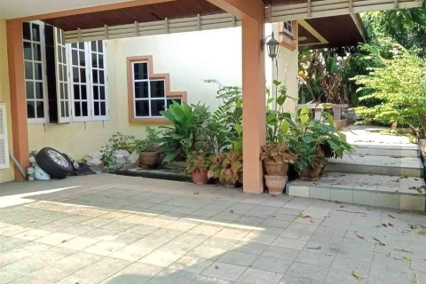 Casa de 4 dormitorios en Bangkok, Tailandia № 189446 - foto 9