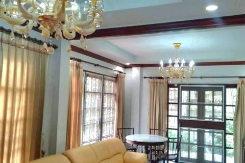 Casa de 4 dormitorios en Bangkok, Tailandia № 189446 - foto 6
