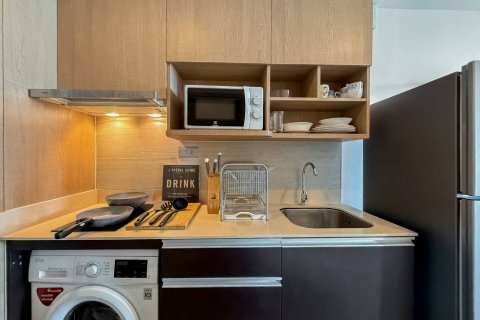 Condominio de 1 dormitorio en Bangkok, Tailandia № 143041 - foto 7