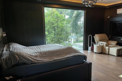 Casa de 5 dormitorios en Bangkok, Tailandia № 143039 - foto 12