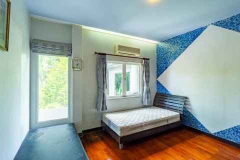 Casa de 5 dormitorios en Bangkok, Tailandia № 143039 - foto 15