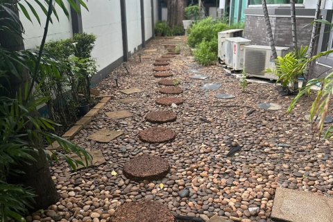 Casa de 5 dormitorios en Bangkok, Tailandia № 143039 - foto 4