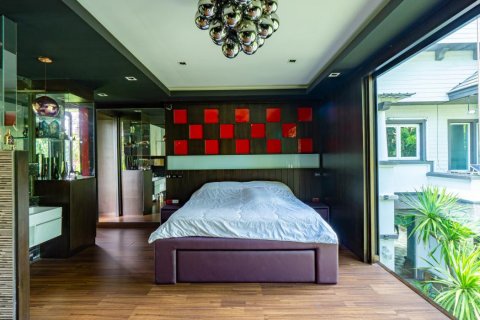 Casa de 5 dormitorios en Bangkok, Tailandia № 143039 - foto 14