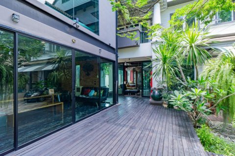Casa de 5 dormitorios en Bangkok, Tailandia № 143039 - foto 2