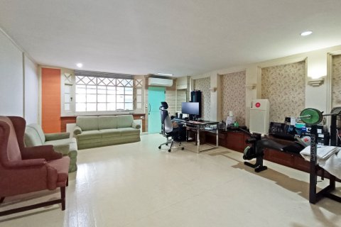 Condominio de 4 dormitorios en Bangkok, Tailandia № 143043 - foto 6