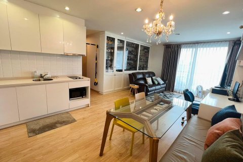 Condominio de 2 dormitorios en Bangkok, Tailandia № 143038