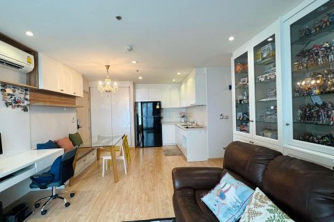 Eigentumswohnung in Bangkok, Thailand, 2 Schlafzimmer № 143038 - Foto 2
