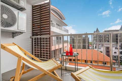 Apartamento de 3 habitaciones en Pattaya, Tailandia № 150936 - foto 9