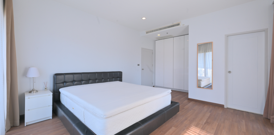 Condominio de 2 dormitorios en Bangkok, Tailandia № 188573
