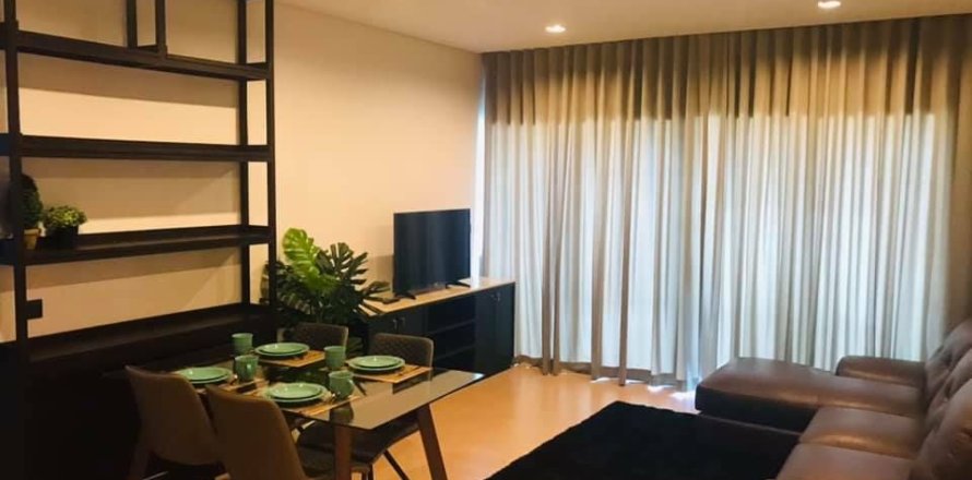 Condominio de 2 dormitorios en Bang Rak, Bangkok, Tailandia № 161172