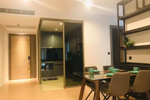 Condominio de 2 dormitorios en Bang Rak, Bangkok, Tailandia № 161172 - foto 2