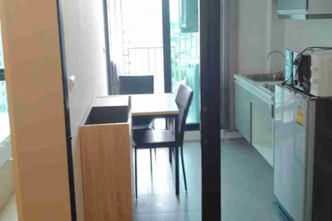 Condominio de 1 dormitorio en Phaya Thai, Bangkok, Tailandia № 208770 - foto 9