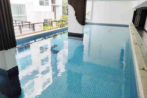 Condominio de 1 dormitorio en Phaya Thai, Bangkok, Tailandia № 208769 - foto 2