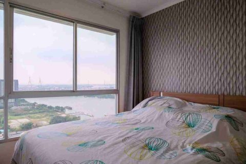 Condominio de 1 dormitorio en Thonburi, Bangkok, Tailandia № 208771 - foto 6