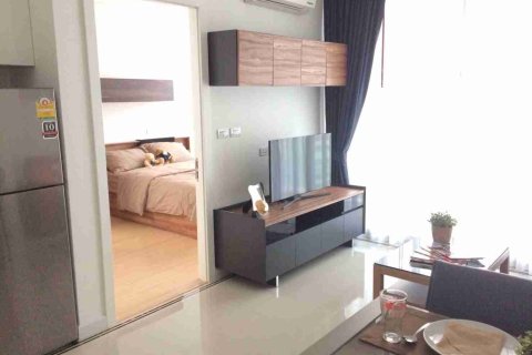 Condominio de 1 dormitorio en Bangkok, Tailandia № 208774 - foto 8