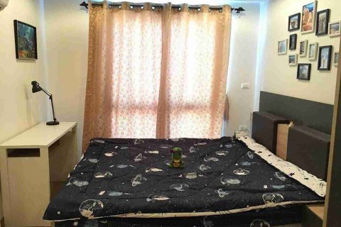 Condominio de 1 dormitorio en Thonburi, Bangkok, Tailandia № 208768 - foto 10