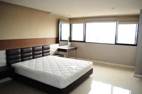 Condominio de 5 dormitorios en Bangkok, Tailandia № 66100 - foto 5