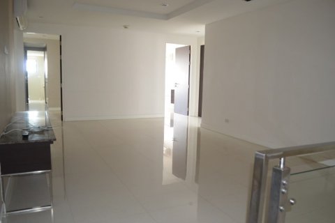 Condominio de 5 dormitorios en Bangkok, Tailandia № 66100 - foto 9