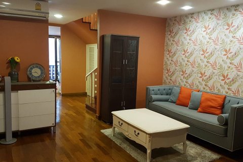 Condo in Bangkok, Thailand, 2 bedrooms  № 66097