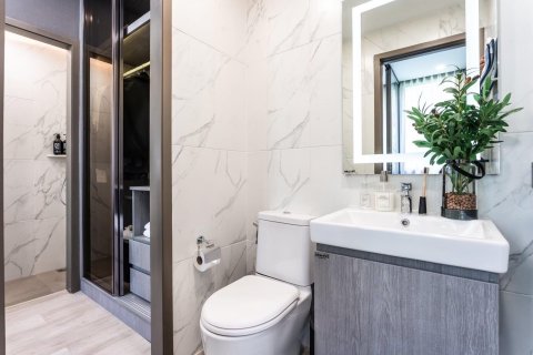 Condominio de 1 dormitorio en Lat Phrao, Bangkok, Tailandia № 203621 - foto 6