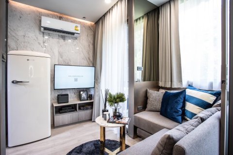 Condominio de 1 dormitorio en Lat Phrao, Bangkok, Tailandia № 203622 - foto 3