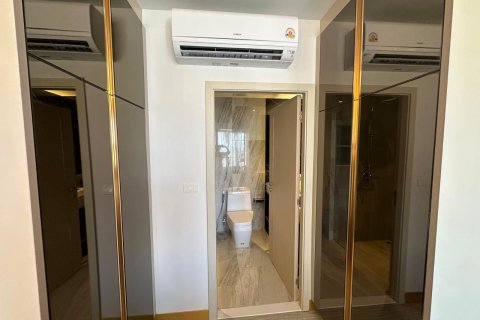 Apartamento de 2 habitaciones en Pattaya, Tailandia № 160185 - foto 6