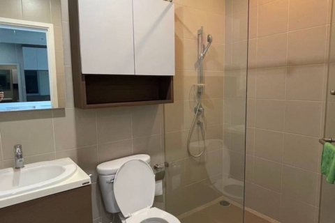 Condominio de 2 dormitorios en Khlong San, Bangkok, Tailandia № 160191 - foto 8