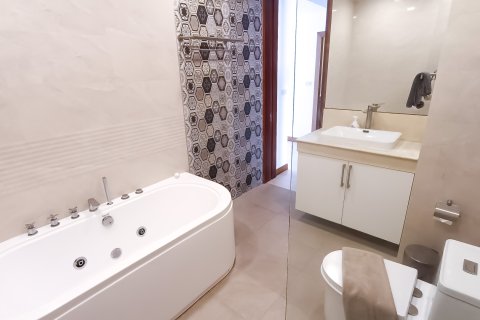 Apartamento de 3 habitaciones en Pattaya, Tailandia № 160187 - foto 17
