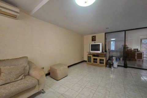 Adosado de 4 dormitorios en Hua Hin, Tailandia № 146735 - foto 4