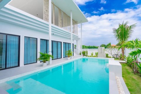 Chalet de 3 dormitorios en Hua Hin, Tailandia № 146736 - foto 8