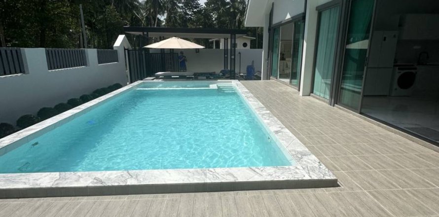Chalet de 3 dormitorios en Surat Thani, Tailandia № 162317