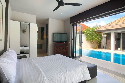 Casa de 4 dormitorios en Phuket, Tailandia № 65996 - foto 17