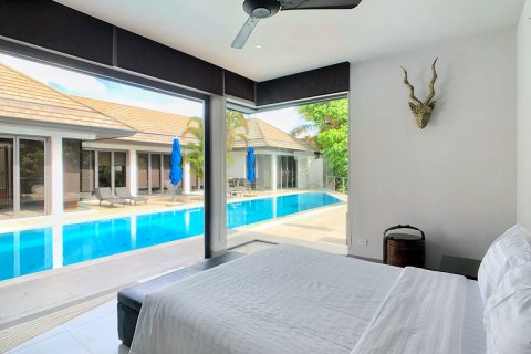 Casa de 4 dormitorios en Phuket, Tailandia № 65996 - foto 11