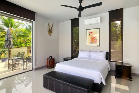 Casa de 4 dormitorios en Phuket, Tailandia № 65996 - foto 14