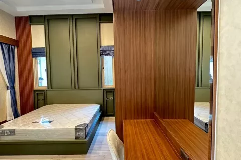 Casa de 4 dormitorios en Pattaya, Tailandia № 142782 - foto 7