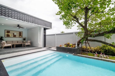 House in Pattaya, Thailand 5 bedrooms № 172393 - photo 4