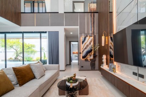 House in Pattaya, Thailand 5 bedrooms № 172393 - photo 7