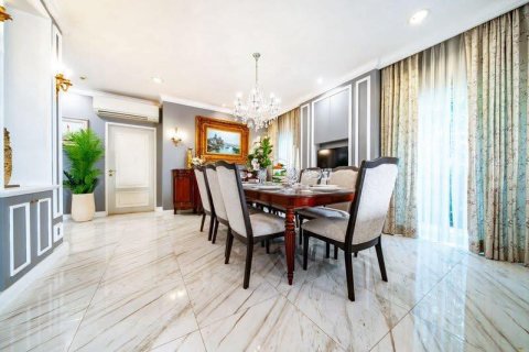 House in Pattaya, Thailand 4 bedrooms № 172394 - photo 9