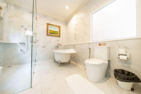 House in Pattaya, Thailand 4 bedrooms № 172394 - photo 15