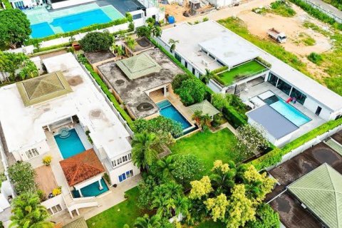 House in Pattaya, Thailand 4 bedrooms № 172394 - photo 18