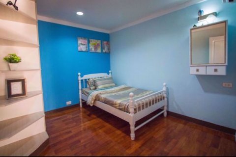 Condominio de 2 dormitorios en Khlong Toei, Bangkok, Tailandia № 47627 - foto 11