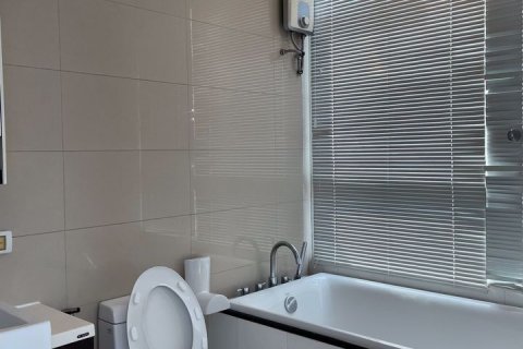 Condominio de 3 dormitorios en Watthana, Bangkok, Tailandia № 47630 - foto 15