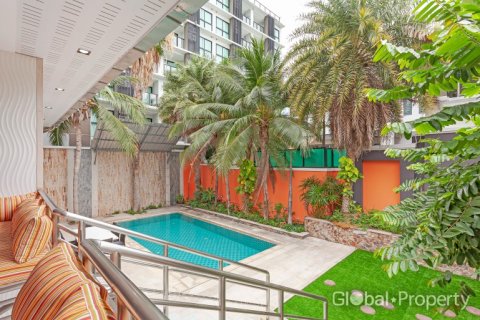 House in Pattaya, Thailand 4 bedrooms № 177810 - photo 20